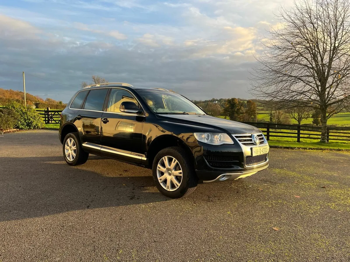 Volkswagen Touareg 2008 - Image 1