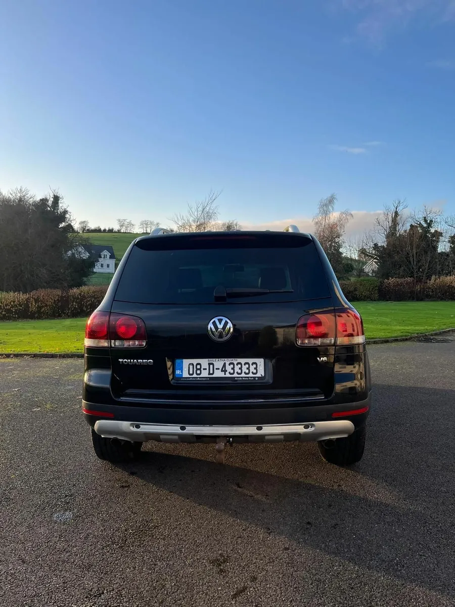 Volkswagen Touareg 2008 - Image 3