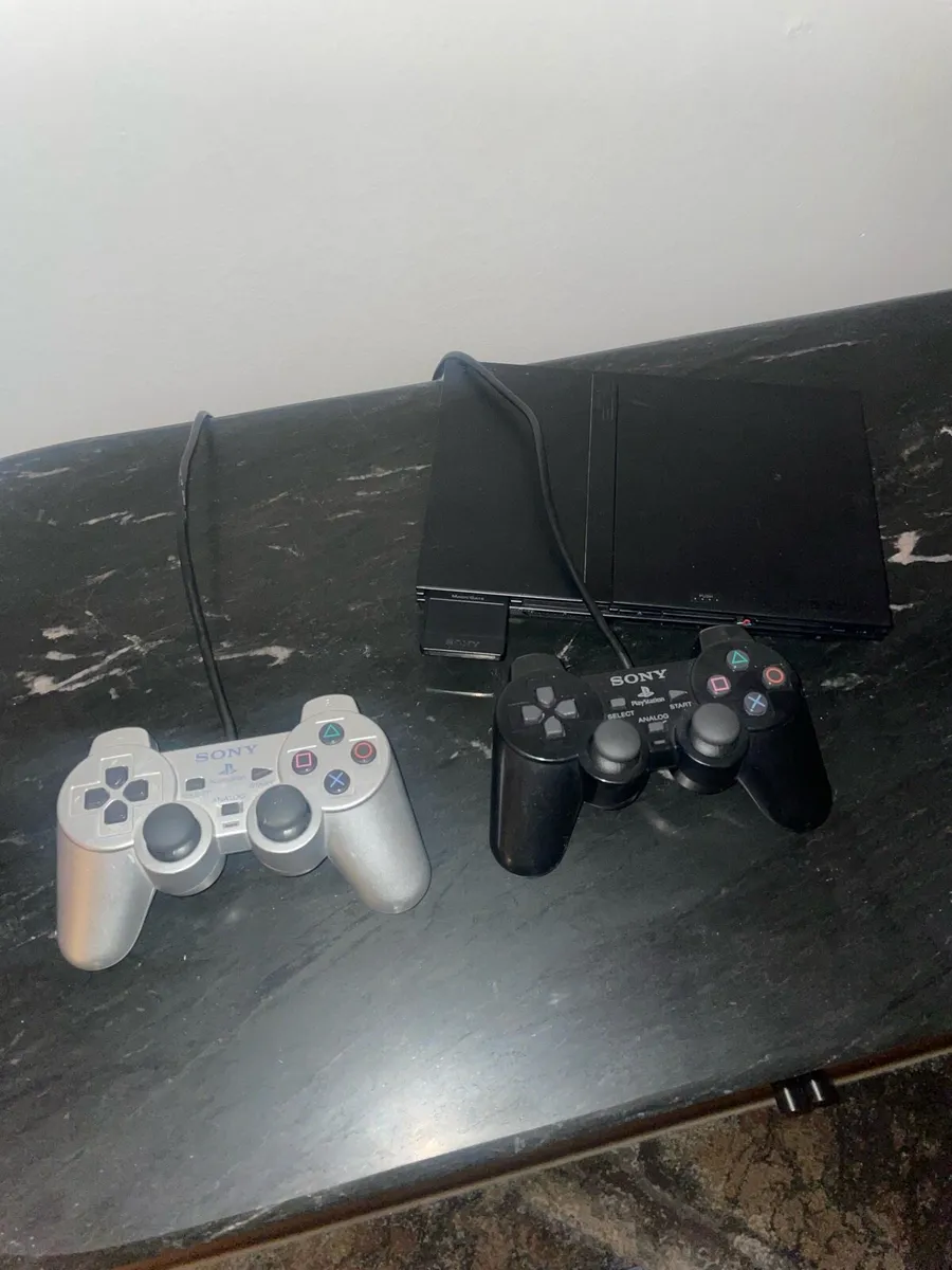 PlayStation 2 + Games, Wii Games - Image 3