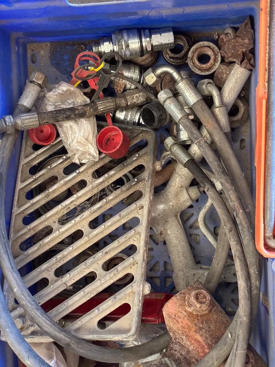 Truck Crane links hooks shackles - Image 2