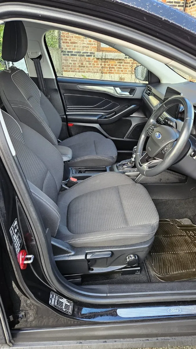 Ford Focus 2021 - Image 4