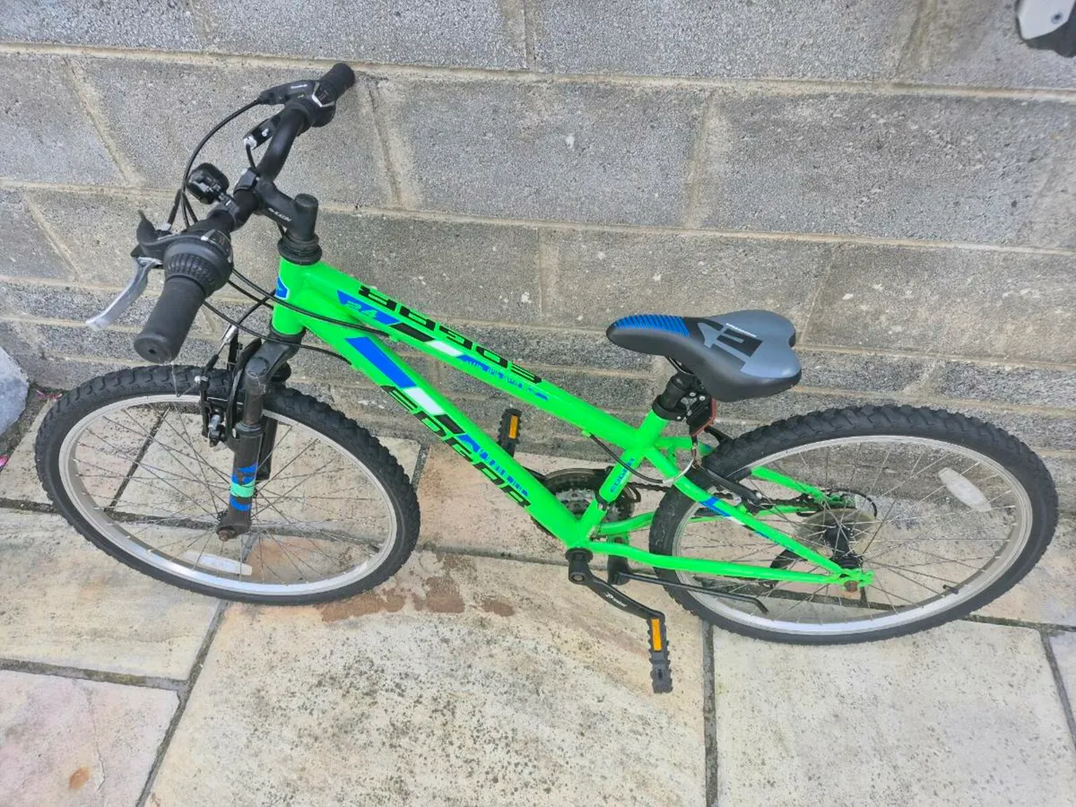 Childrens bike - Image 3