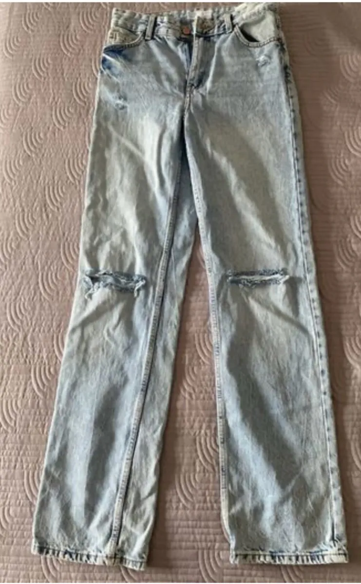 Bershka Jeans High Waist Straight Size 6 UK - Image 1