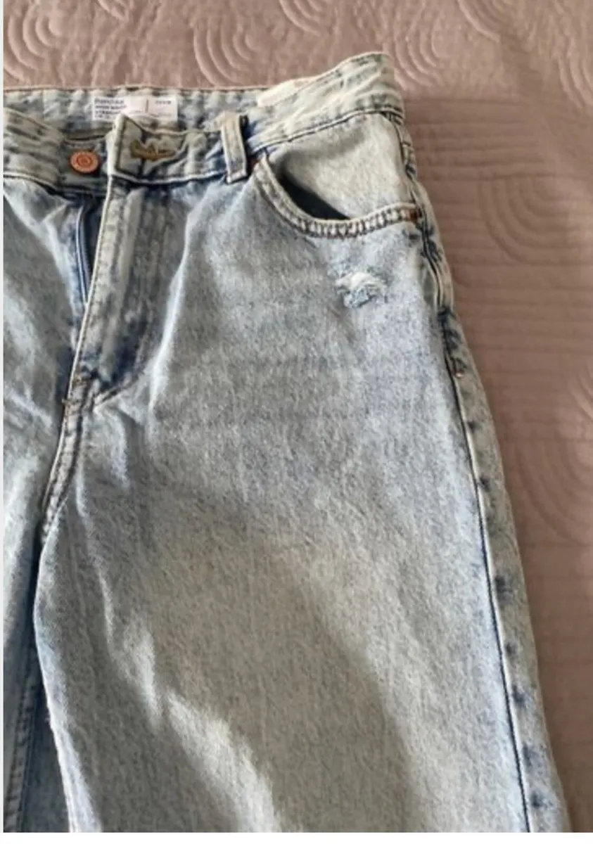 Bershka Jeans High Waist Straight Size 6 UK - Image 4