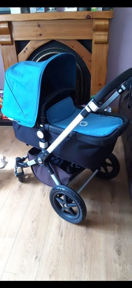 Bugaboo pram and car seat - Image 3