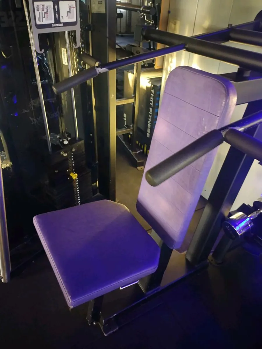 Shoulder press - Image 2