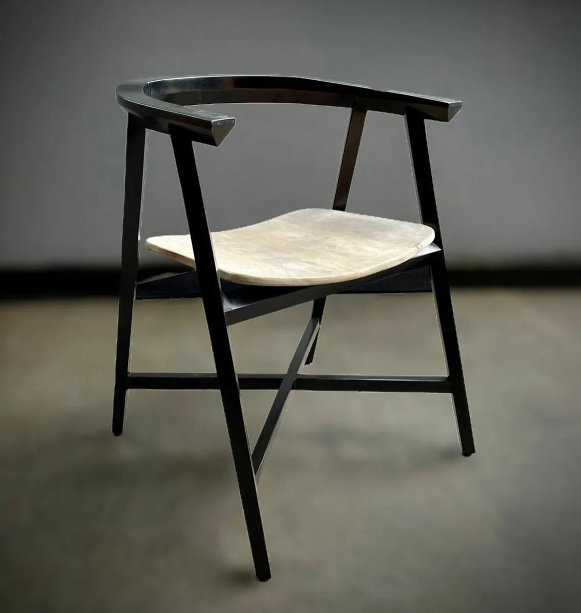Dinning chairs - Image 1
