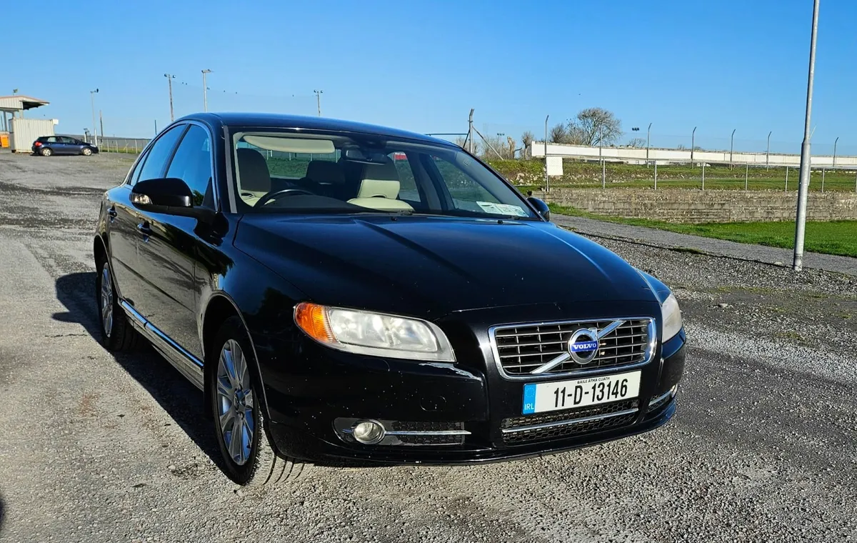 Volvo S80 2011 - Image 1