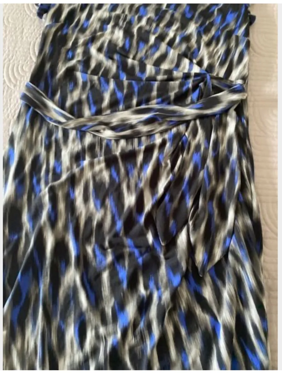 Planet Dress Size 12 - Image 1