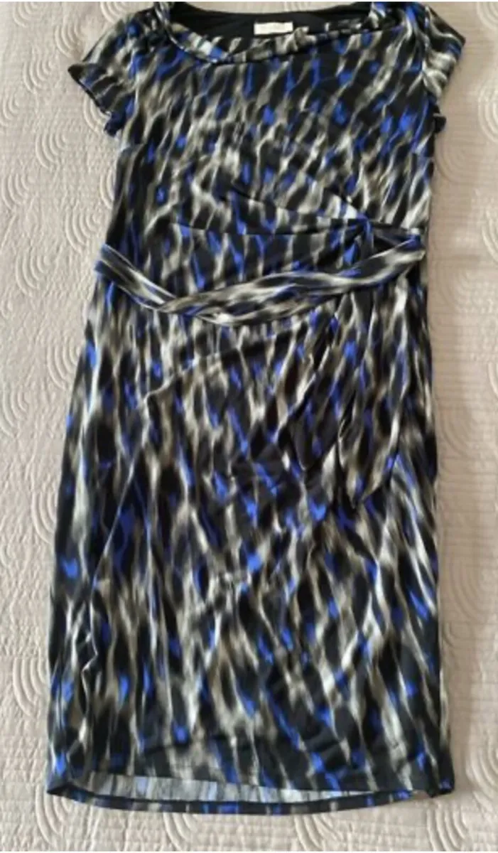 Planet Dress Size 12 - Image 2