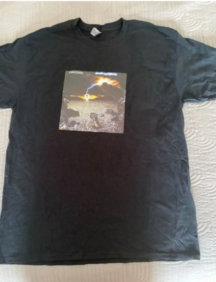 Thin Lizzy Black t-Shirt Size L - Image 3