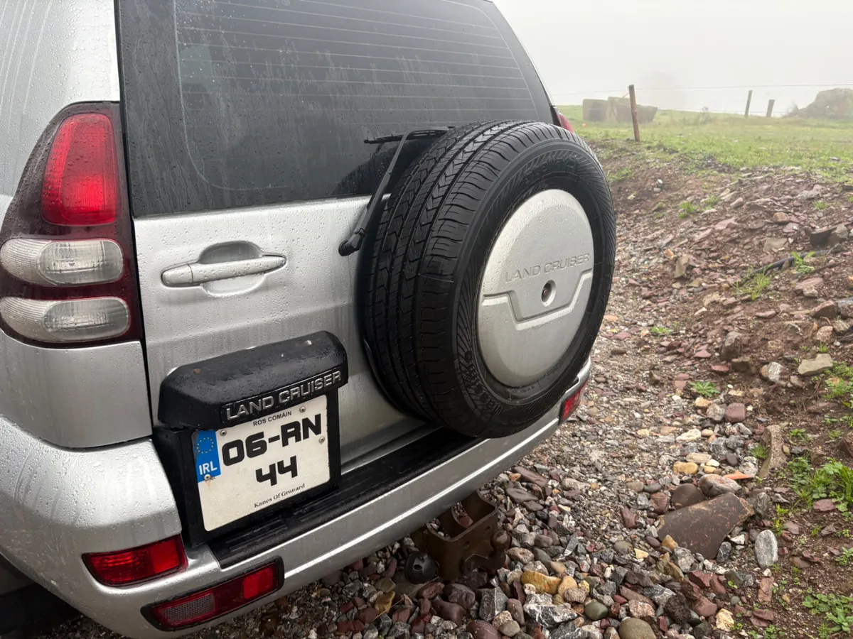 Toyota Land Cruiser Crew cab CVRT 8-26 - Image 3