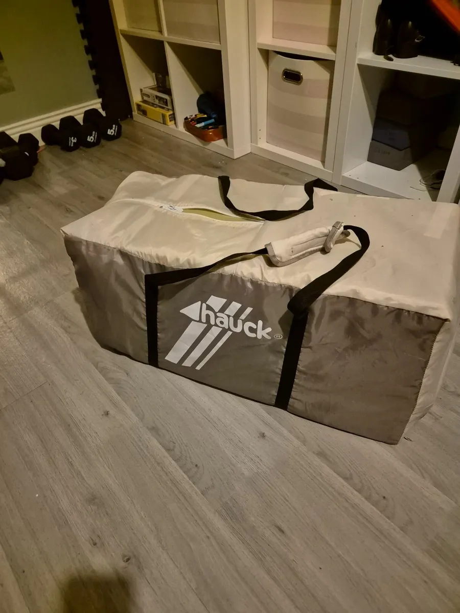 Travel Cot - Image 4