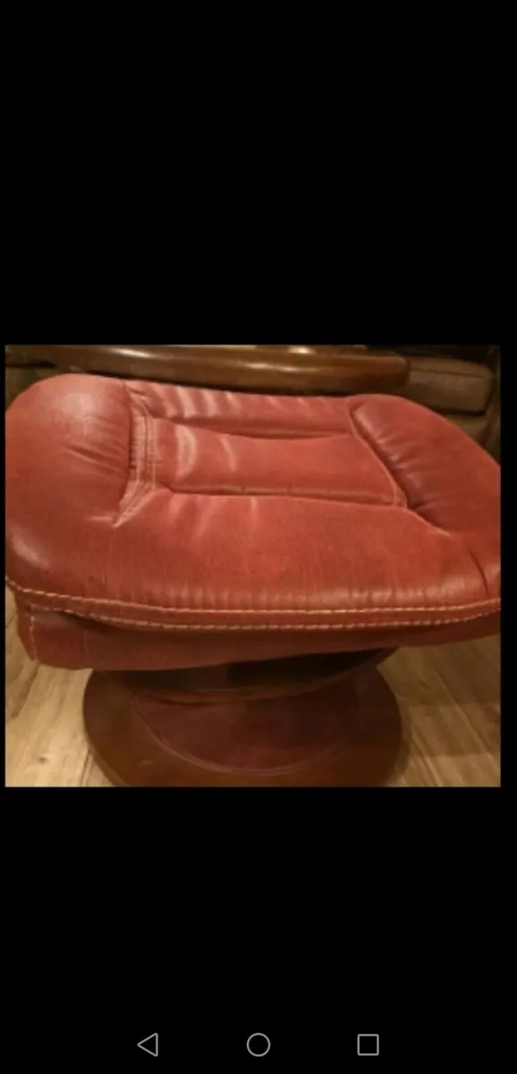 ***CLEARANCE*** Burgundy Leather Footstool