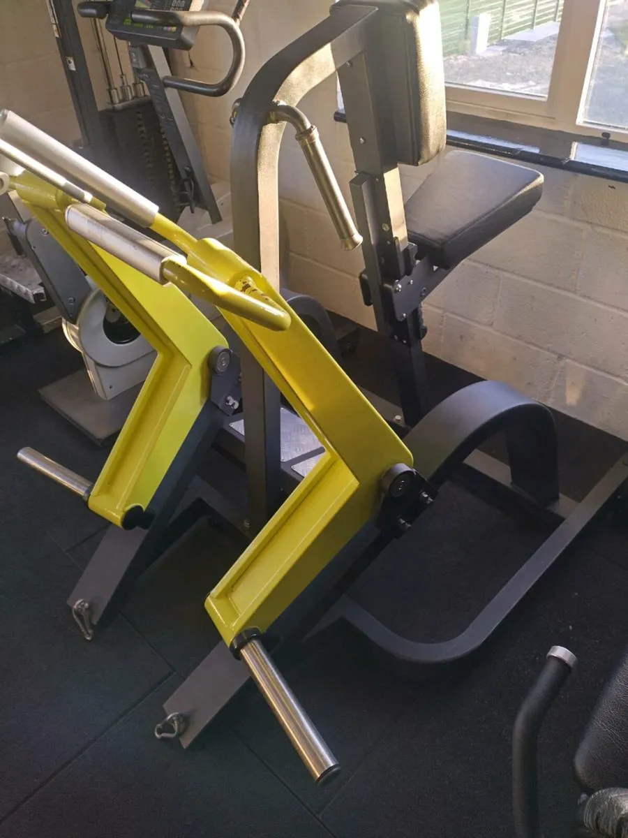 Chest support row machine - Image 1