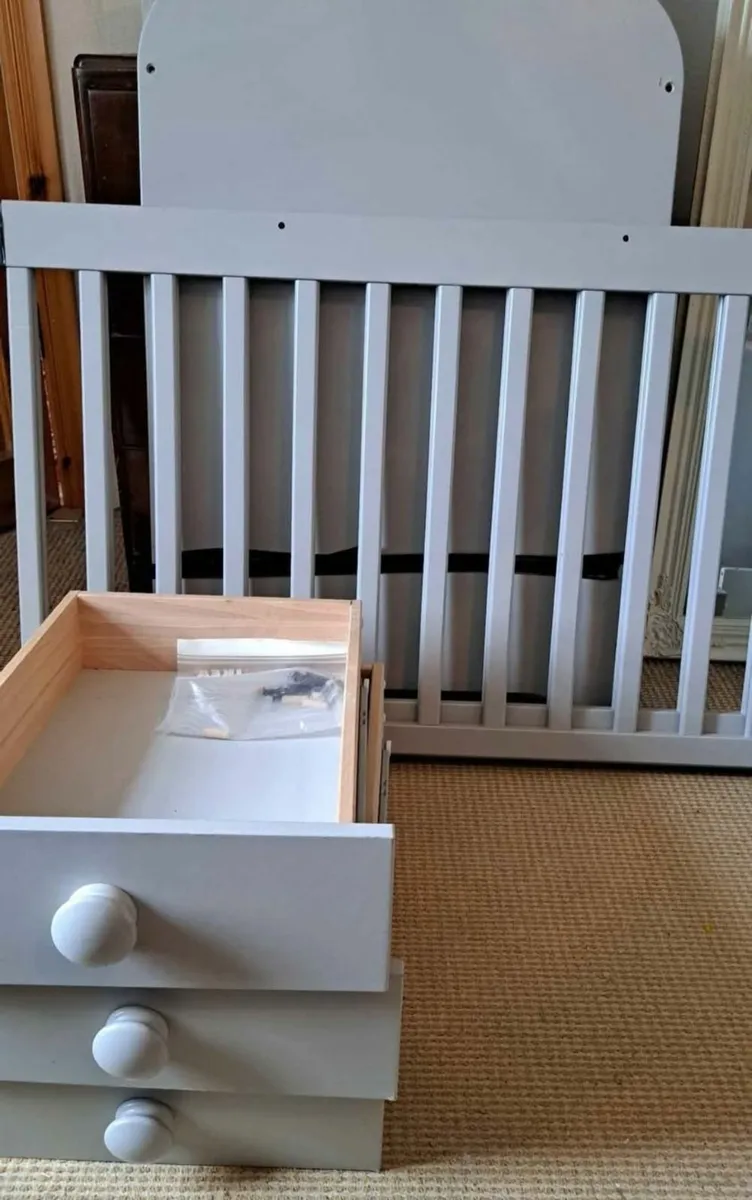 Ikea Cot bed - Image 2