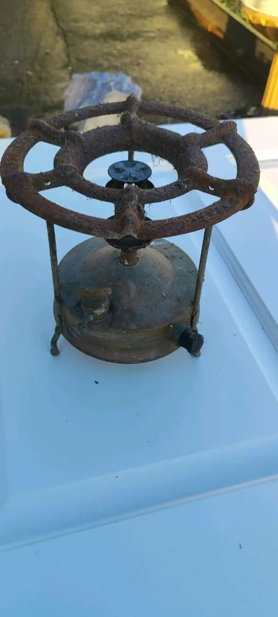antique portable brass fuel stove - Image 1