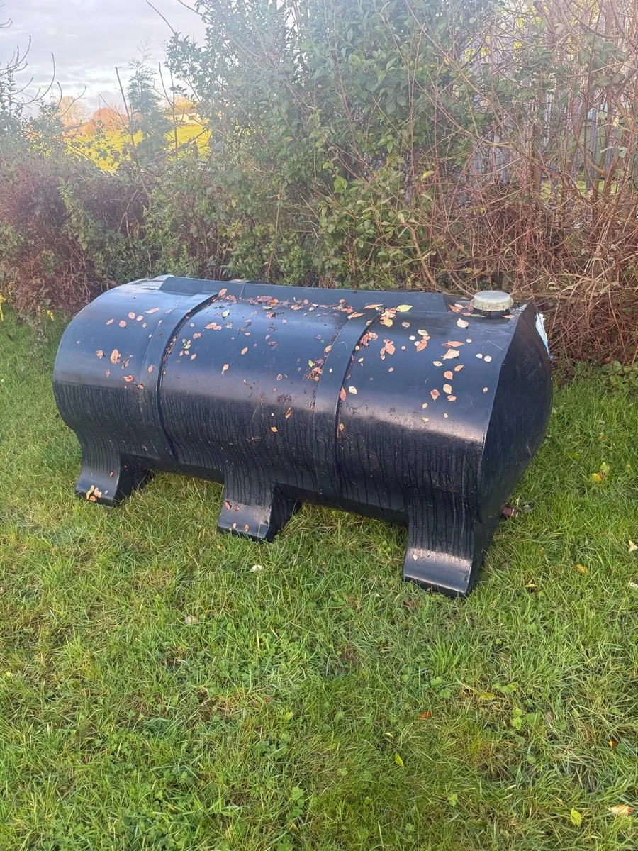 Oil Tank FREE TO TAKEAWAY!! - Image 1