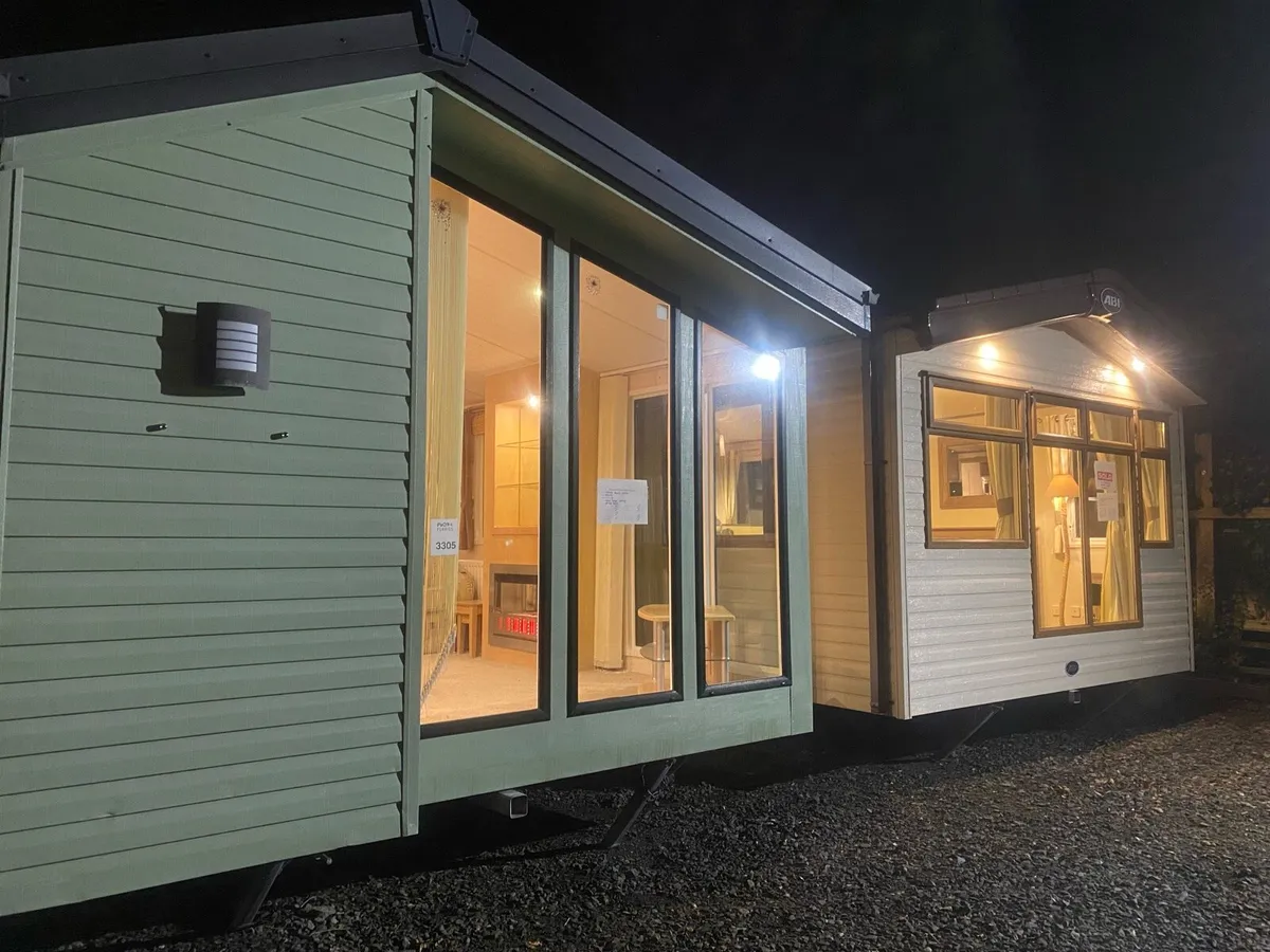 LATE NIGHT VIEWING @ HUDSONS KILDARE MOBILE HOMES - Image 1