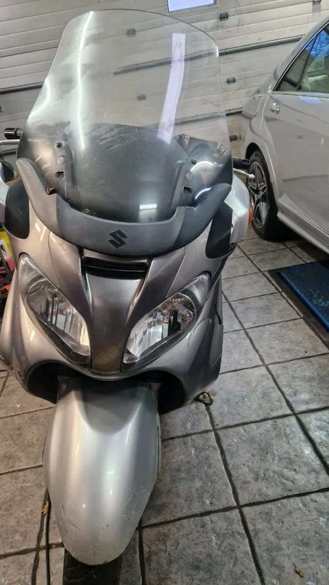 Burgman 650 - Image 1