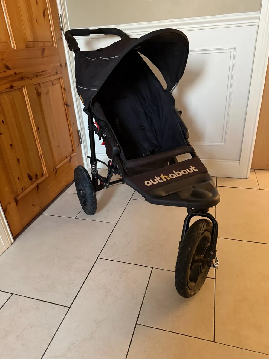 Out n about buggy - Image 1