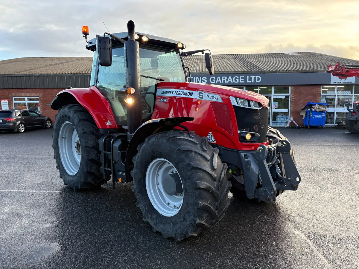 Massey Ferguson 7720S 2020 MINT - Image 1