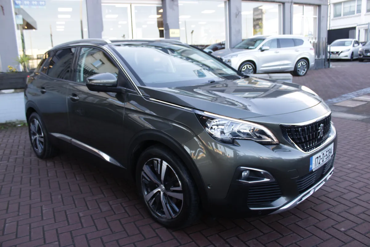 1.2 ALLURE 130BHP 5DR ESTATE AUTOMATIC // IMMACULA - Image 2