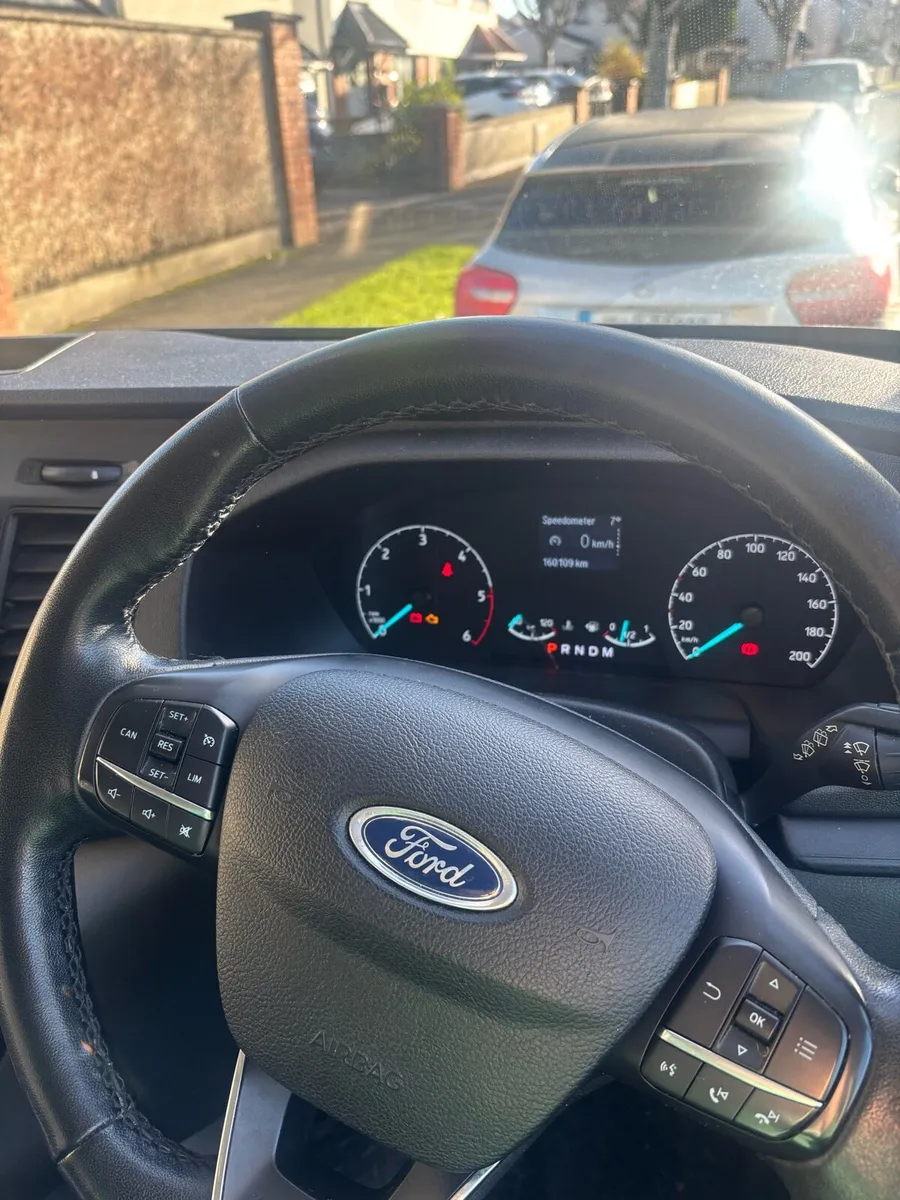 Taxi for rent - Image 4