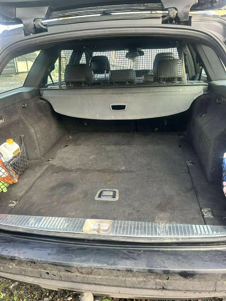 Mercedes-Benz E-Class 2013 - Image 4