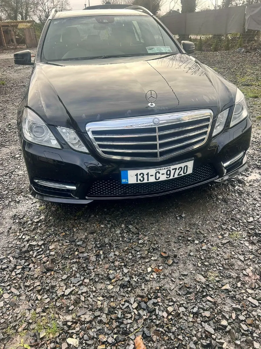 Mercedes-Benz E-Class 2013 - Image 1