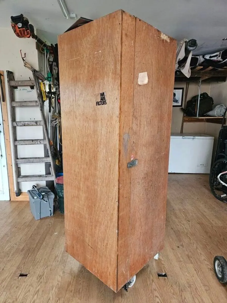 Tack Box/  horse  /saddle - Image 1