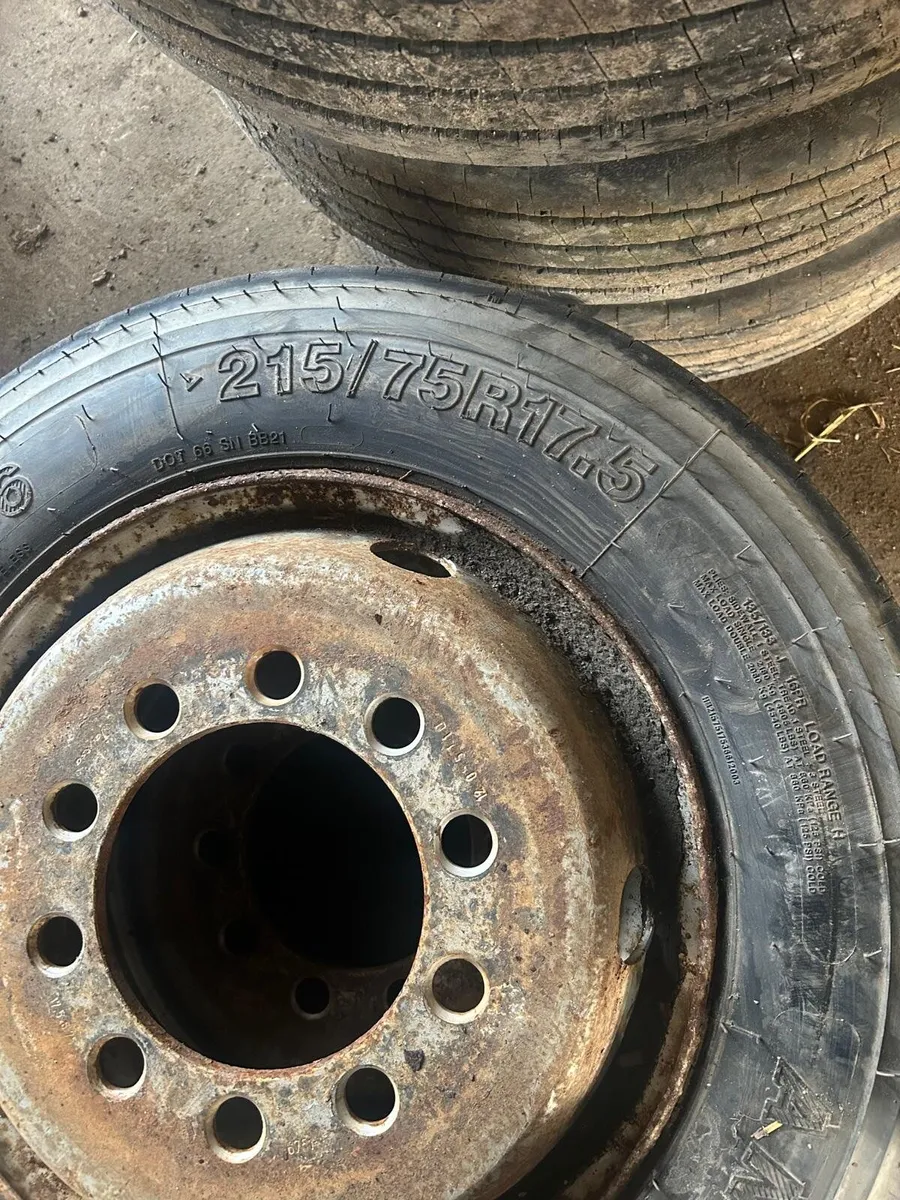 17.5 10 stud wheels - Image 4