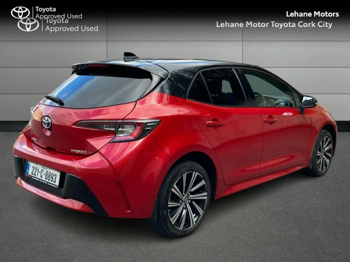 Toyota Corolla L/SPORT HB 4DR AUTO HYBRID - Image 2