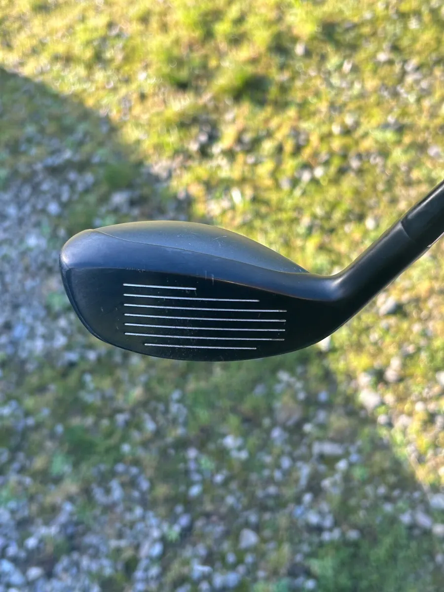 Mizuno 4 JPX Fli Hi hybrid - Image 1