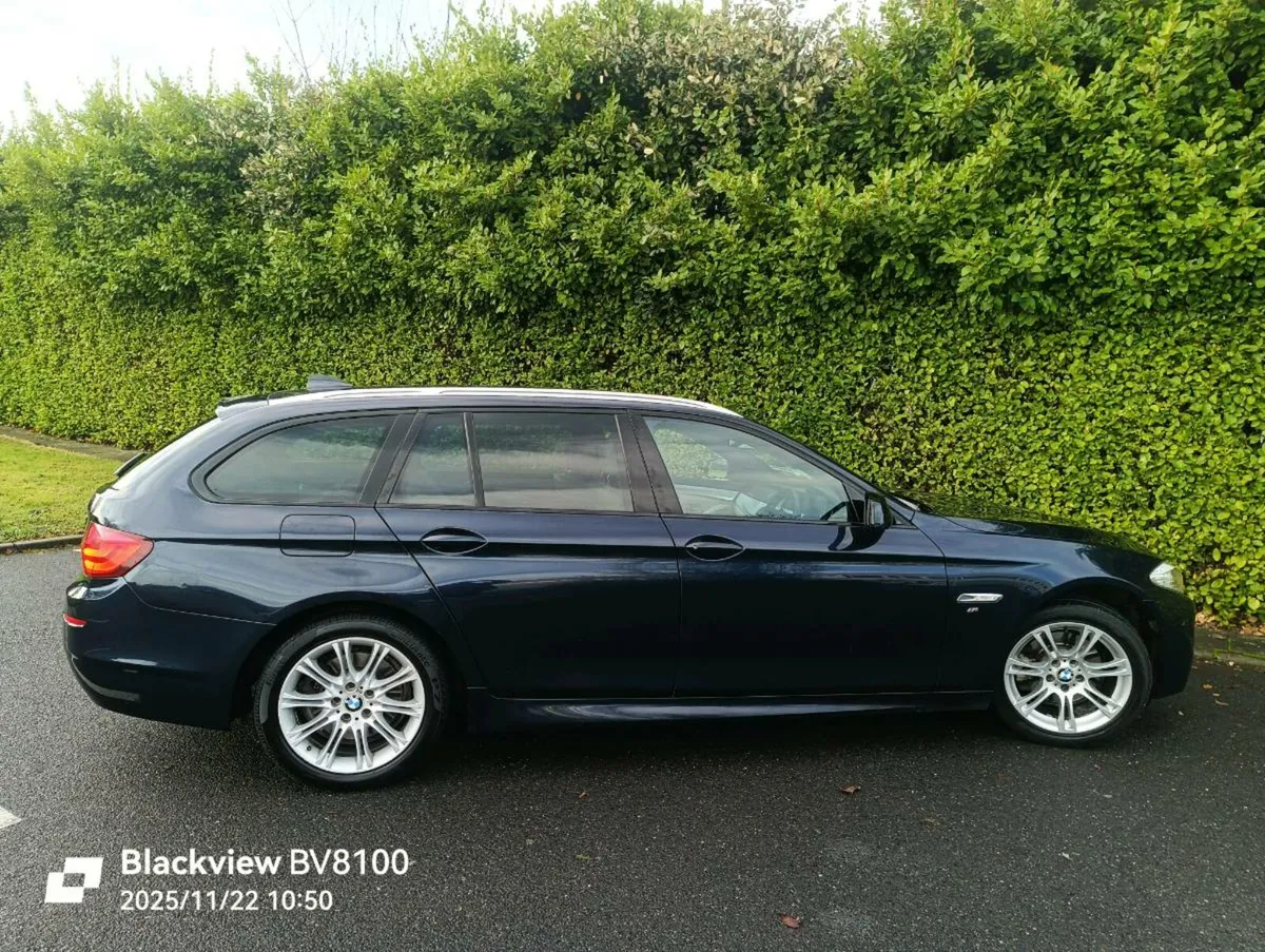 BMW 520d touring M-Sport Automatic - Image 2