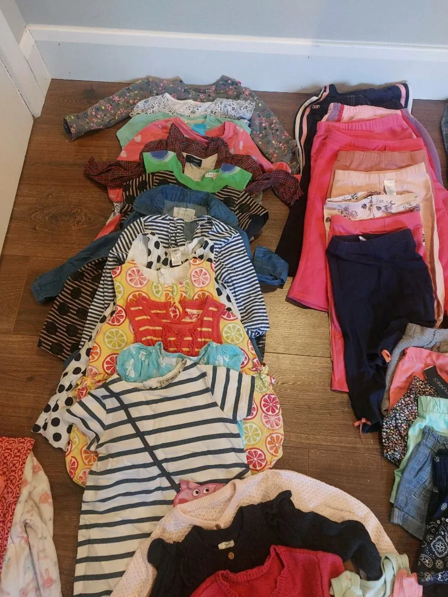 Girls 18 to 24mts clothes bundle - Image 2