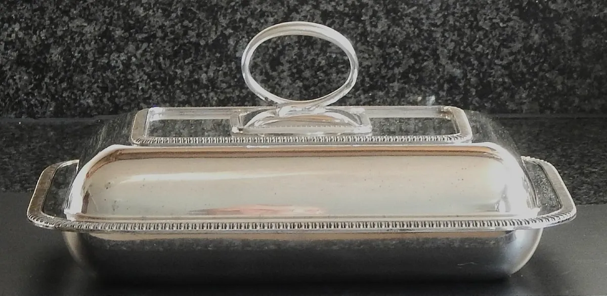 Sheffield Silver Plated Entree Dish - Image 2