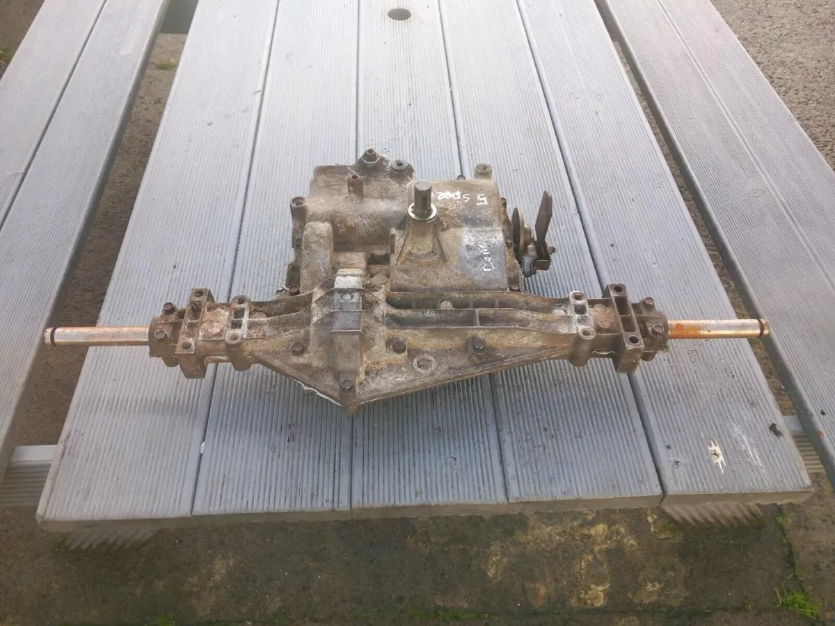 Castlegarden manual gearbox for sale - Image 3
