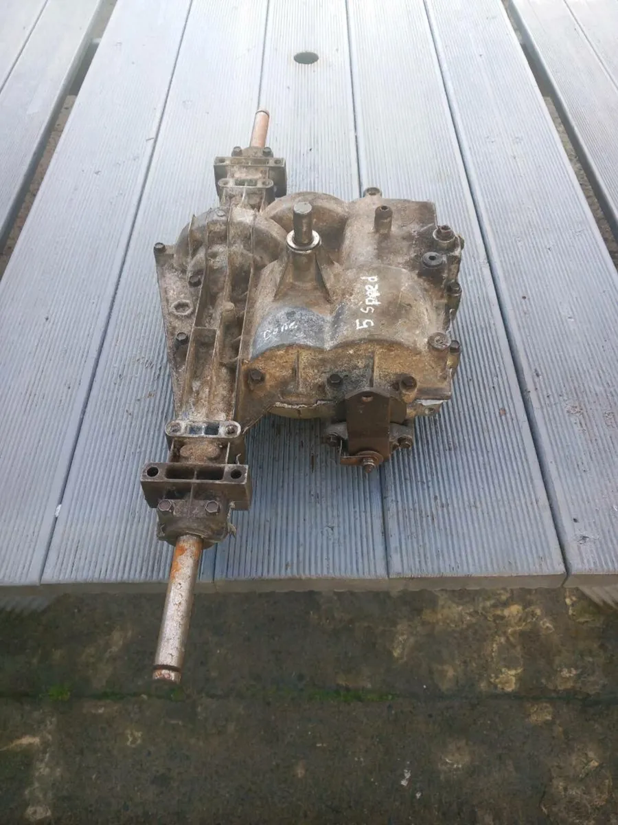 Castlegarden manual gearbox for sale - Image 4