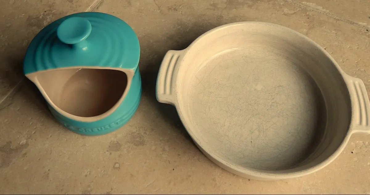 Le Creuset Ceramic Dish & Salt Crock - Image 2