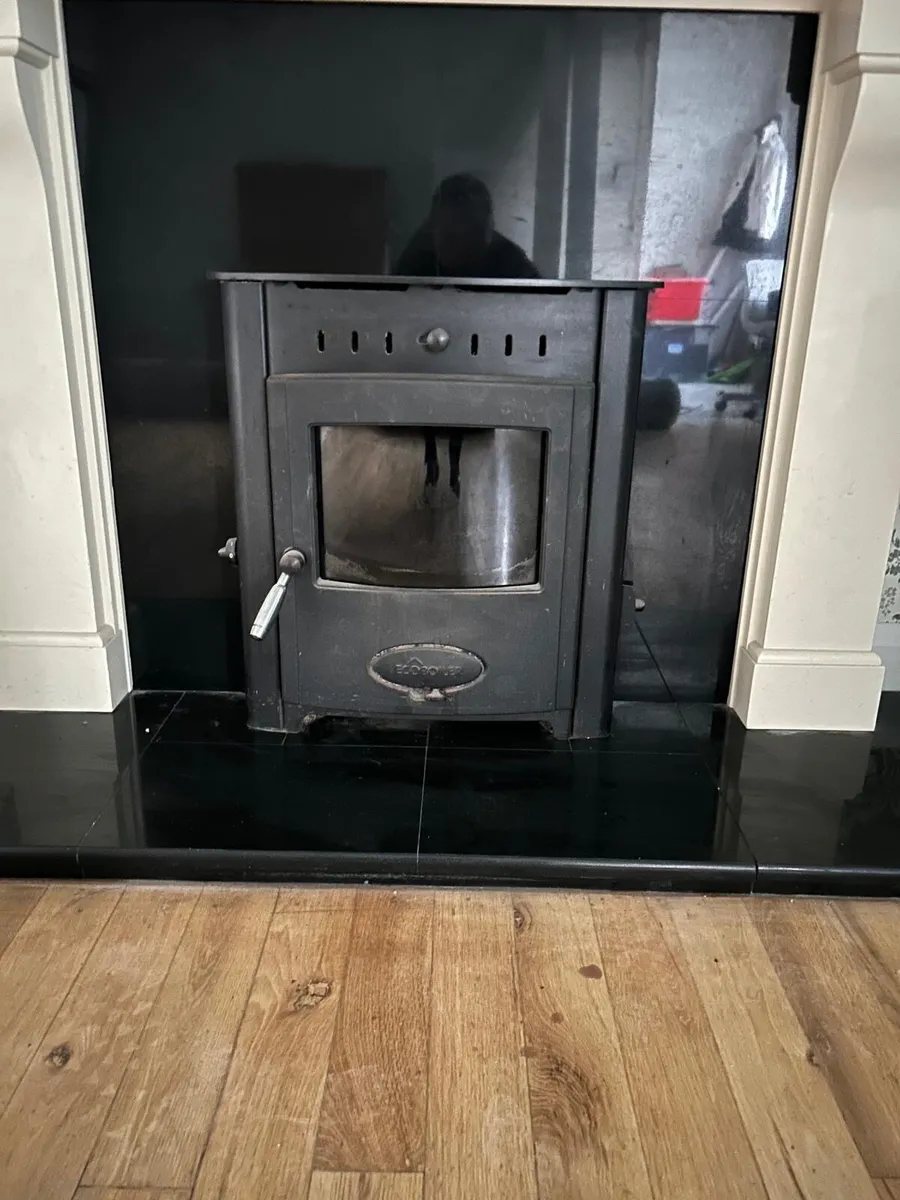 Black cast iron multi fuel boiler stove. - Image 1