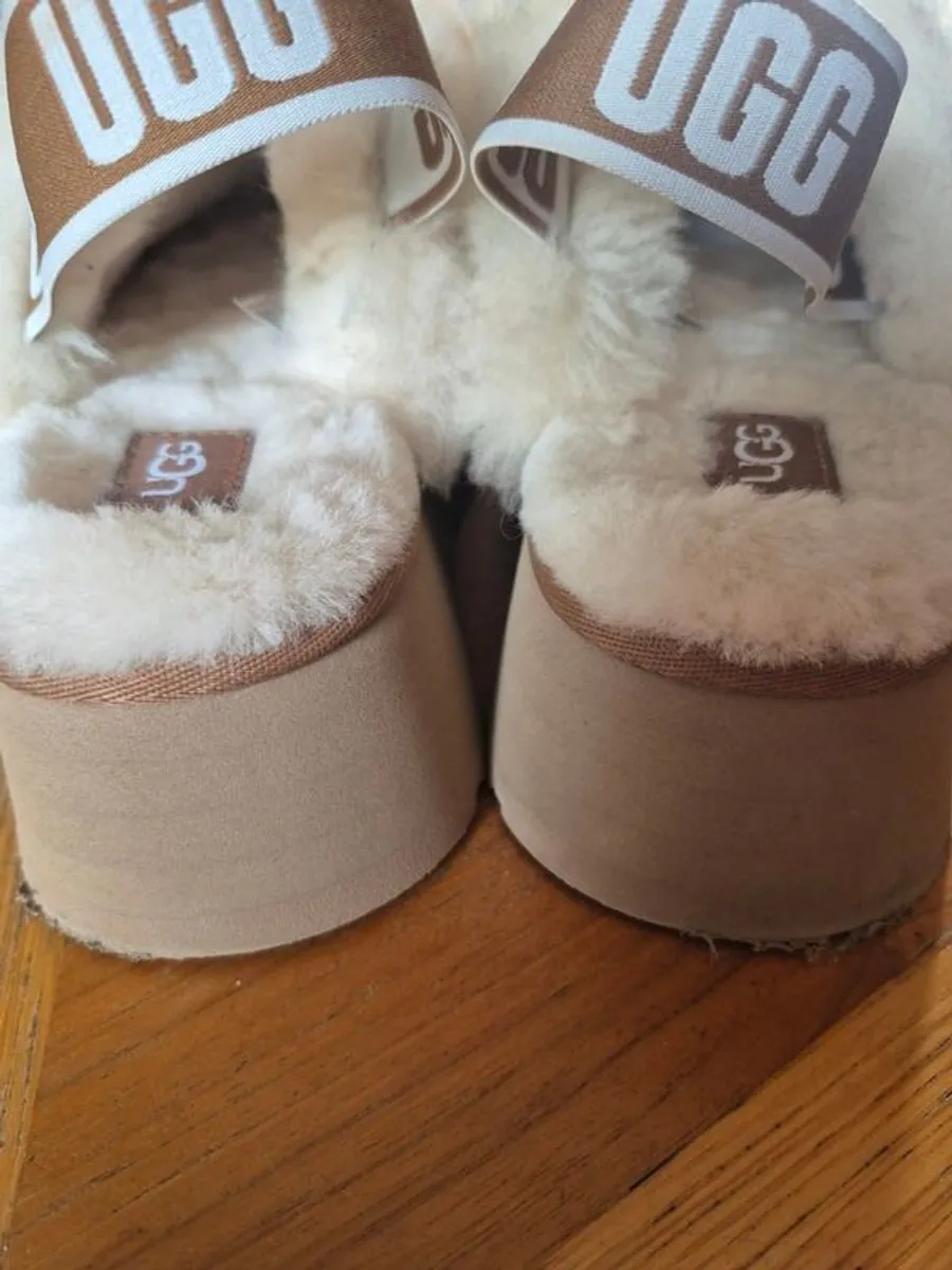 Uggs - Image 3