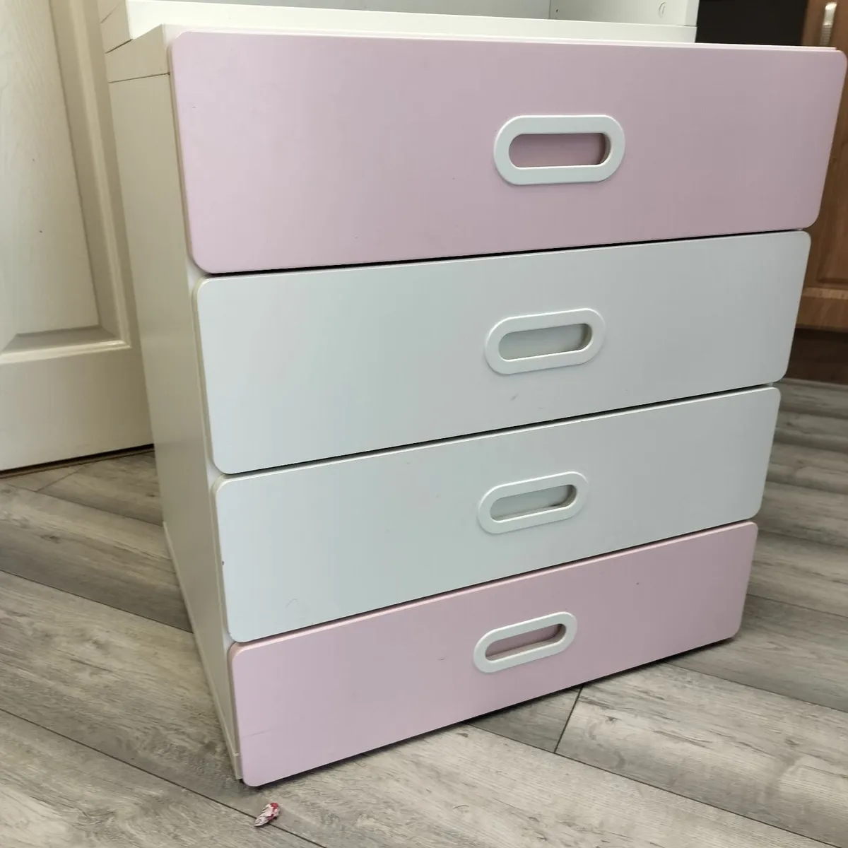 Bedroom furniture - Image 2