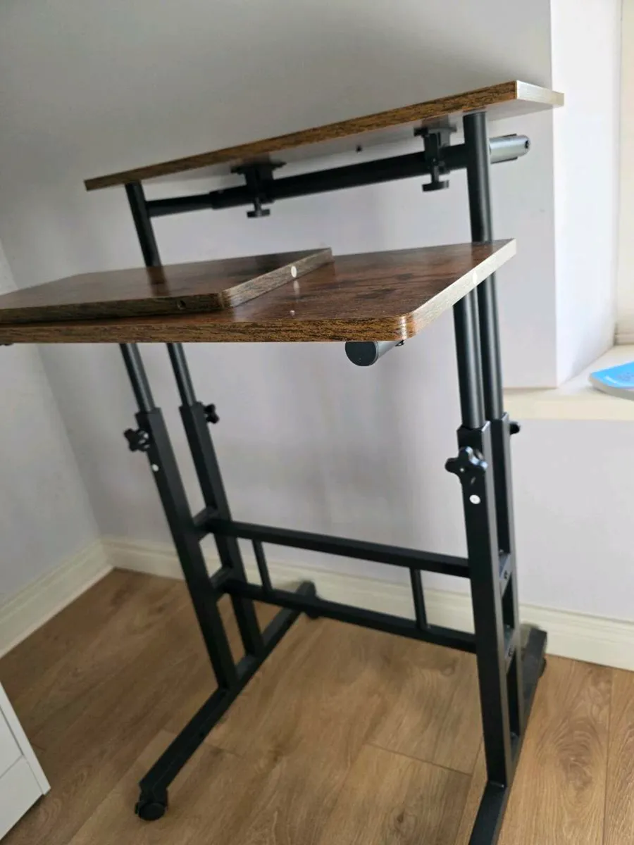 Manual standing desk - Image 2