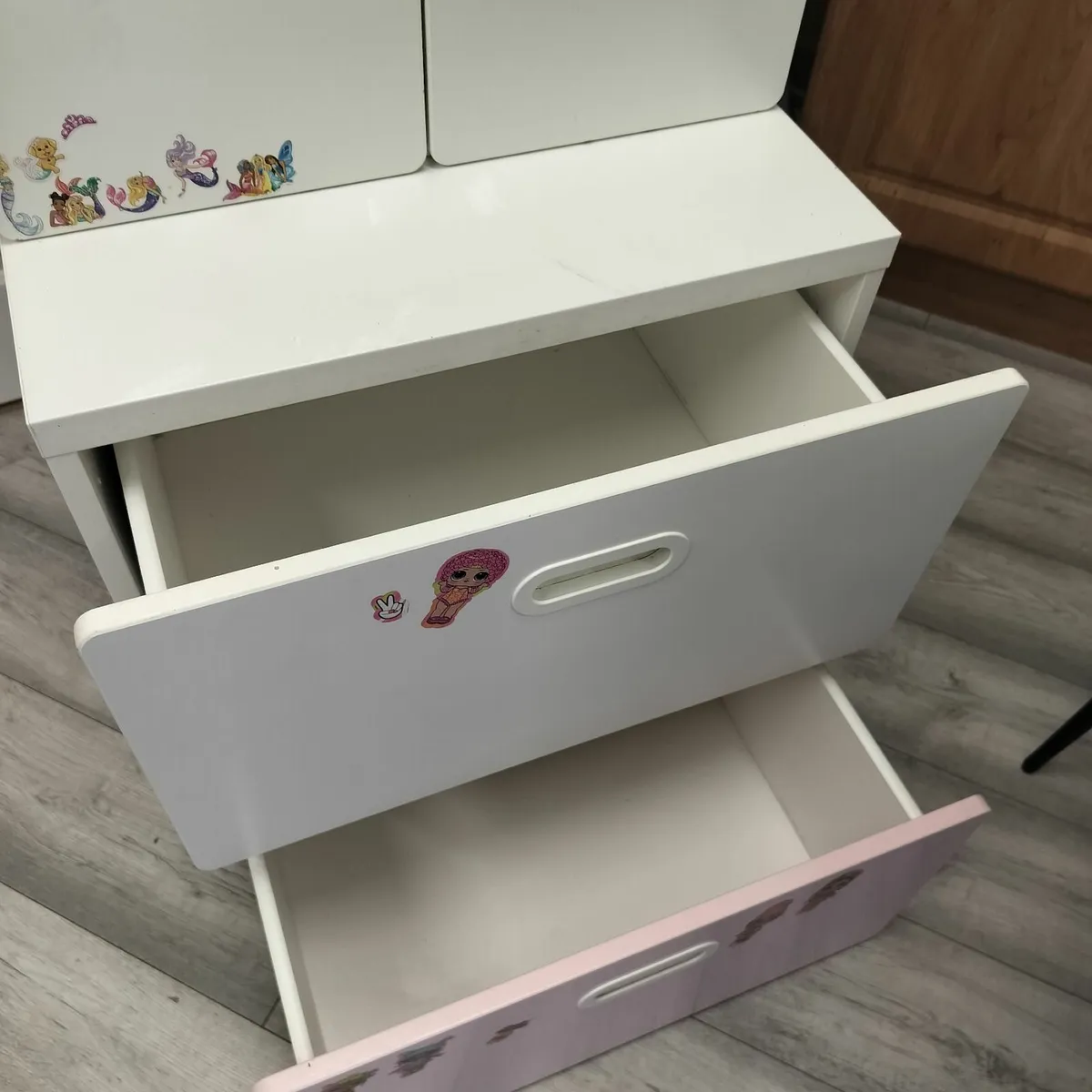 Bedroom furniture - Image 4