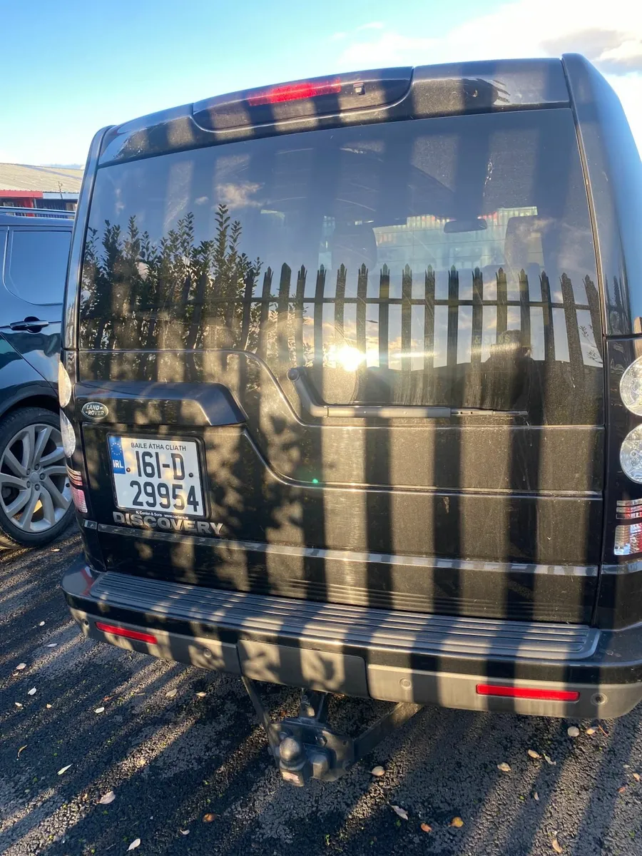 Land Rover Discovery 2016 - Image 4