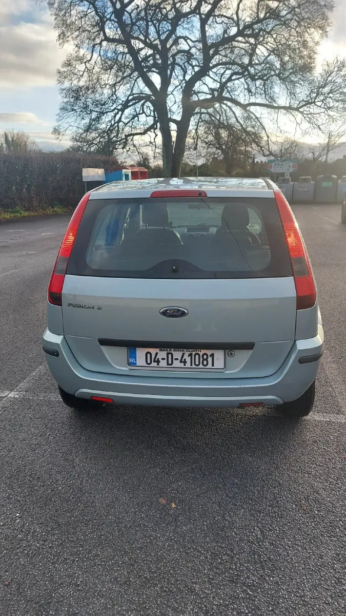 Ford Fusion 2004 - Image 4