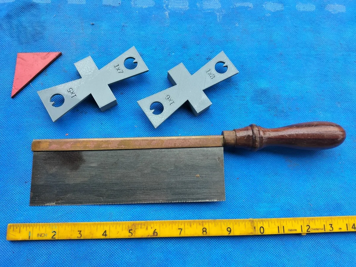 Gents Dovetail Saw by Crown + - Image 1