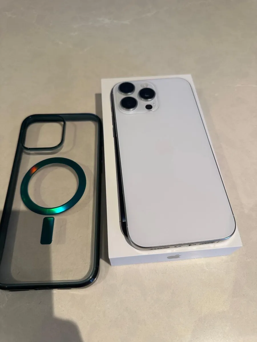 iPhone 16 Pro Max 256GB - Image 2