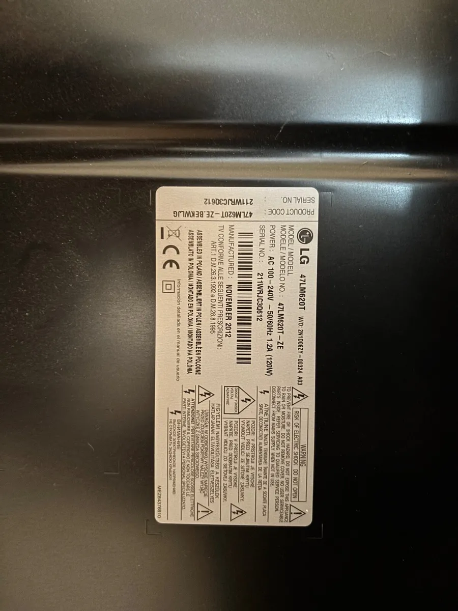 47” LG LCD flat screen TV - Image 2